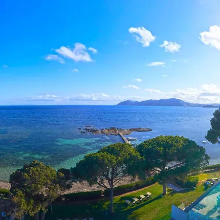 Me Ibiza - The Leading Of The World