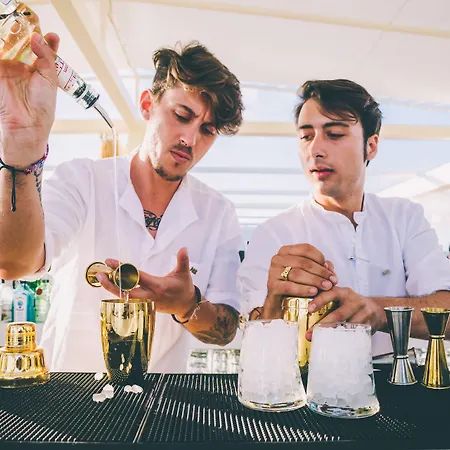 Me Ibiza - The Leading Of The World Santa Eularia des Riu