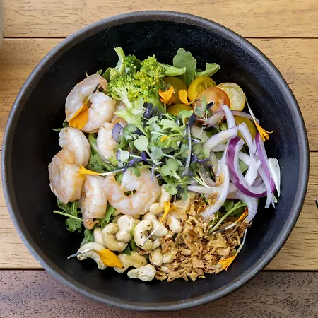 Me Ibiza - The Leading Of The World Santa Eularia des Riu