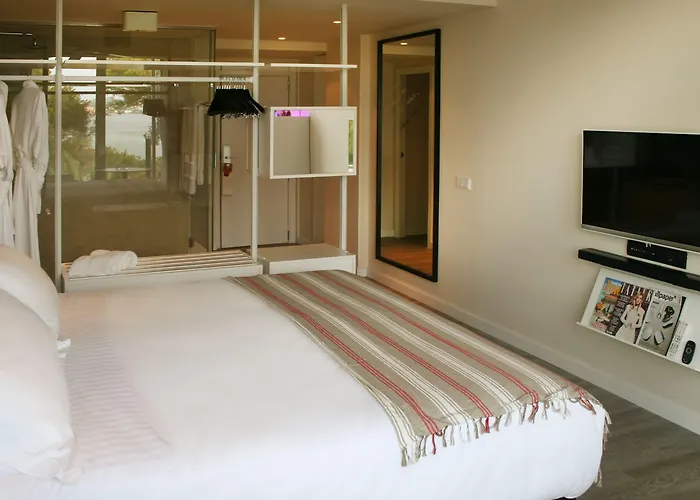 Szálloda Me Ibiza - The Leading Of The World 5*