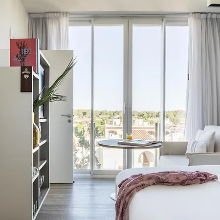 Me Ibiza - The Leading Of The World Hotel