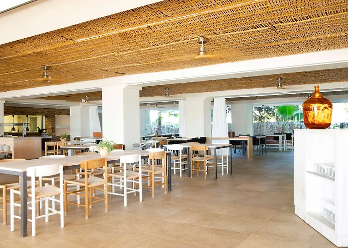 Me Ibiza - The Leading Of The World