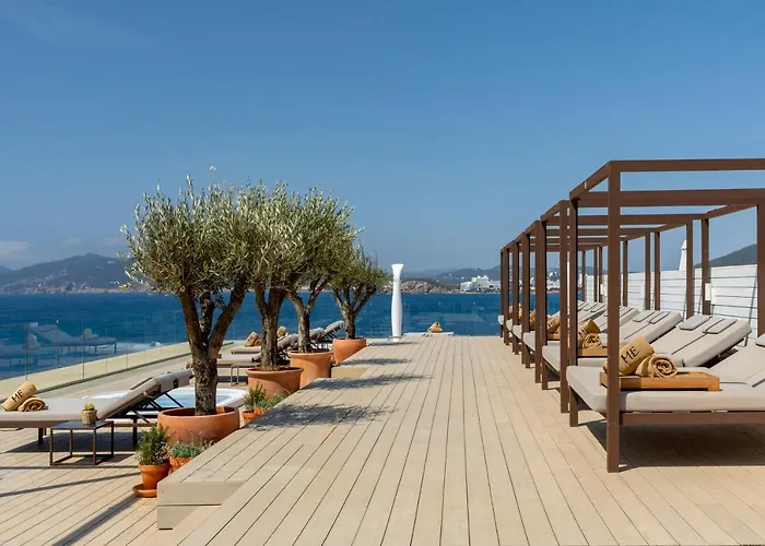 호텔 Me Ibiza - The Leading Of The World