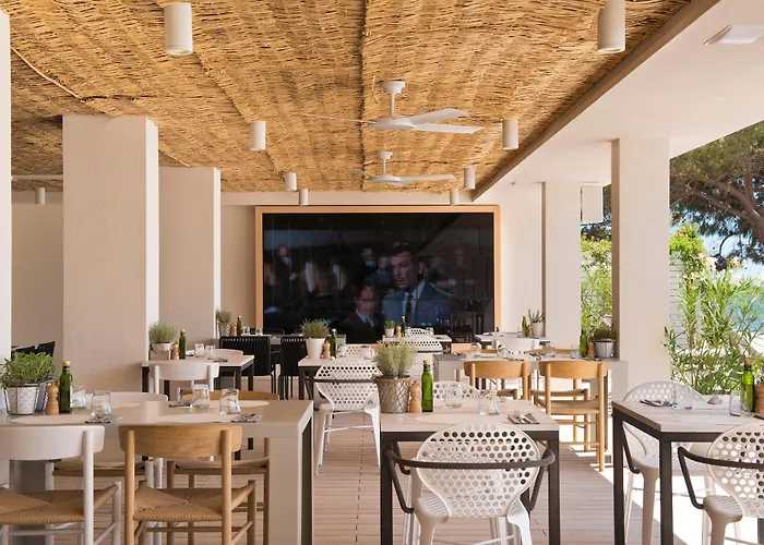 Me Ibiza - The Leading Of The World