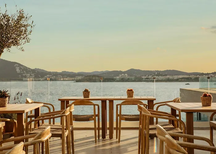 Me Ibiza - The Leading Of The World 5* 산타 에우랄리아 데 리오