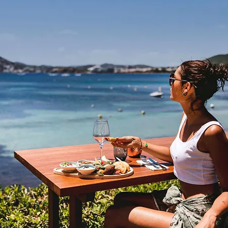 Me Ibiza - The Leading Of The World